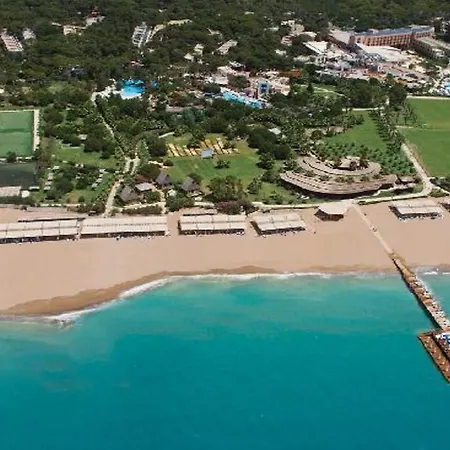 Szálloda Blue Waters Club 5*